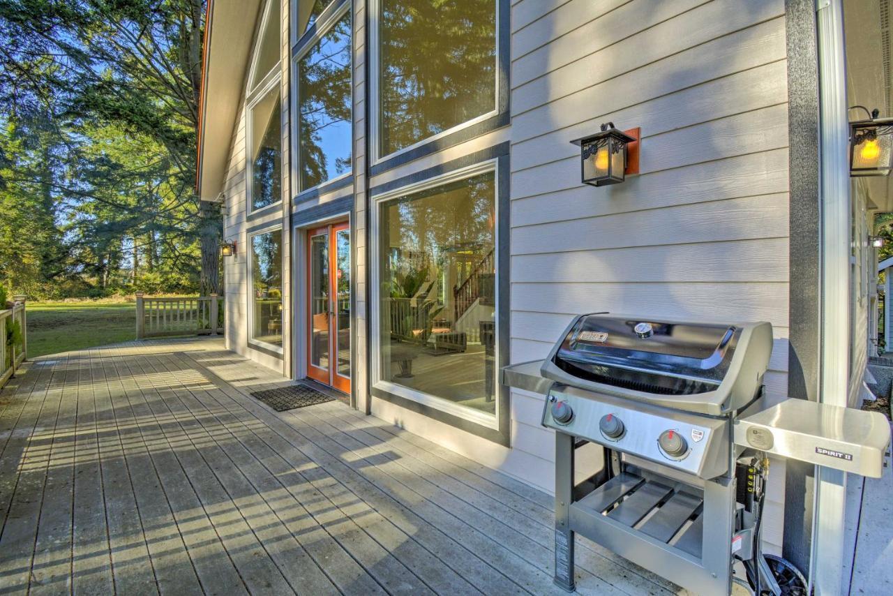 Fox Paws Luxury Cabin - Hot Tub, Fire Pit & Pines! Hansville Exterior photo