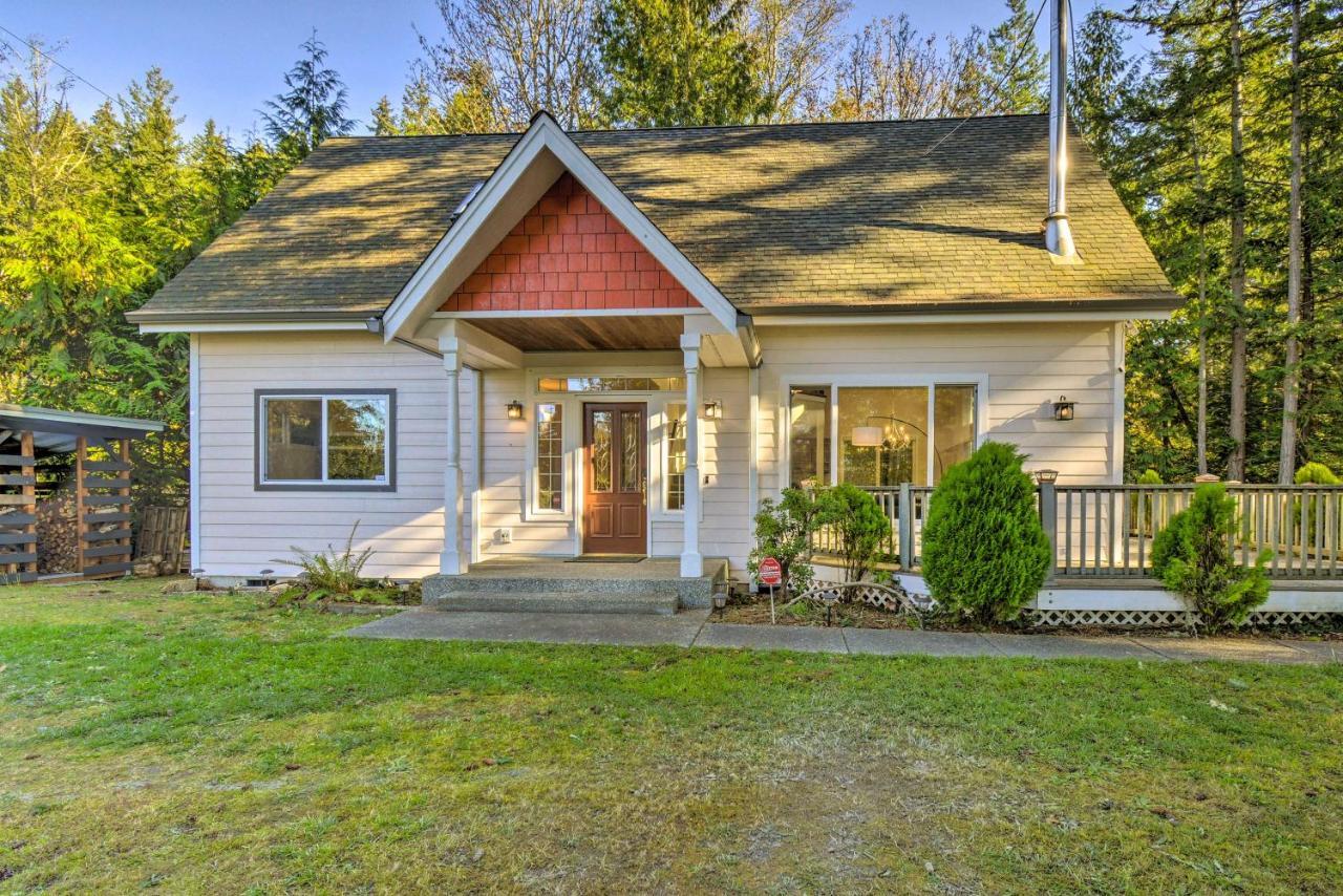 Fox Paws Luxury Cabin - Hot Tub, Fire Pit & Pines! Hansville Exterior photo