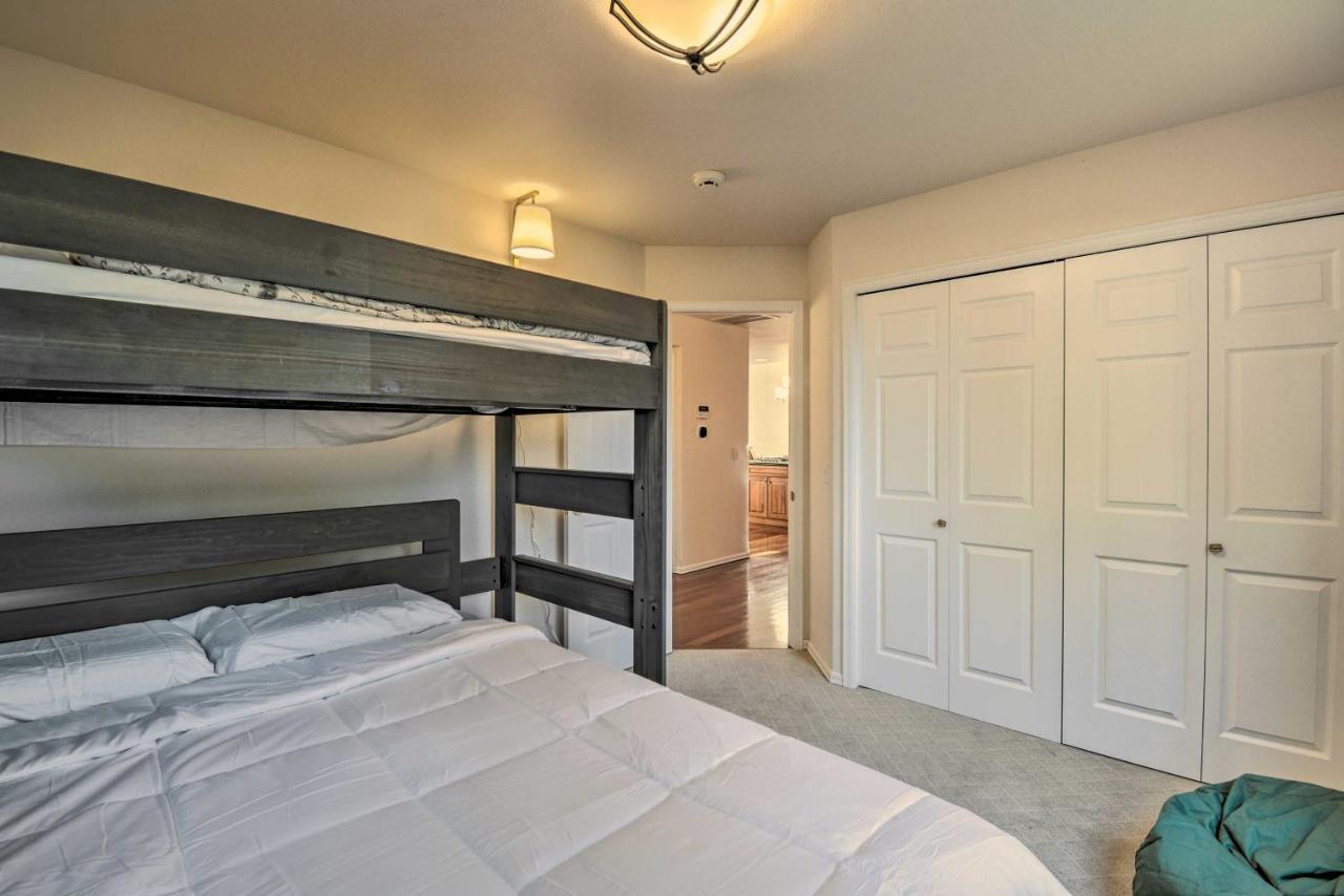 Fox Paws Luxury Cabin - Hot Tub, Fire Pit & Pines! Hansville Exterior photo